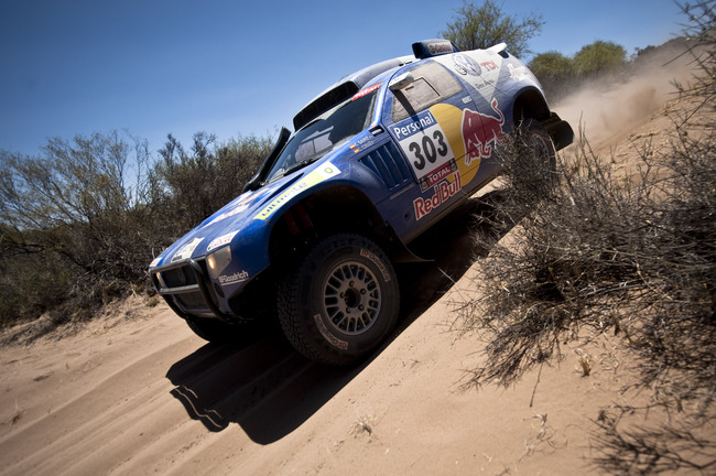 Race Touareg 2  campeão do Dakar 2010  será substituido por uma nova versão em 2011 (foto: Marcelo Maragni)
