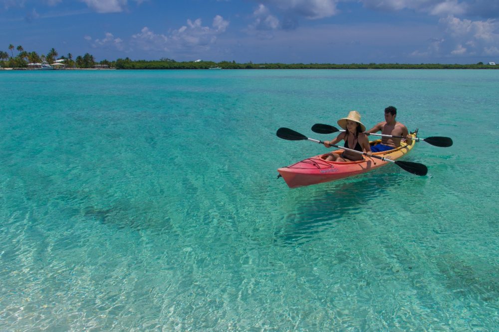 Kayak na ilha pode ser uma grande aventure Foto: Divulgação