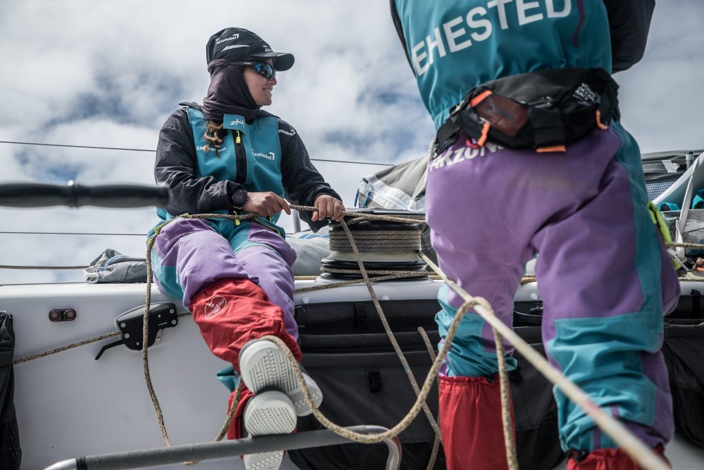 Martine Grael experimentando configurações diferentes. A equipe está com bom saldo.| Foto: James Blake/Volvo Ocean Race