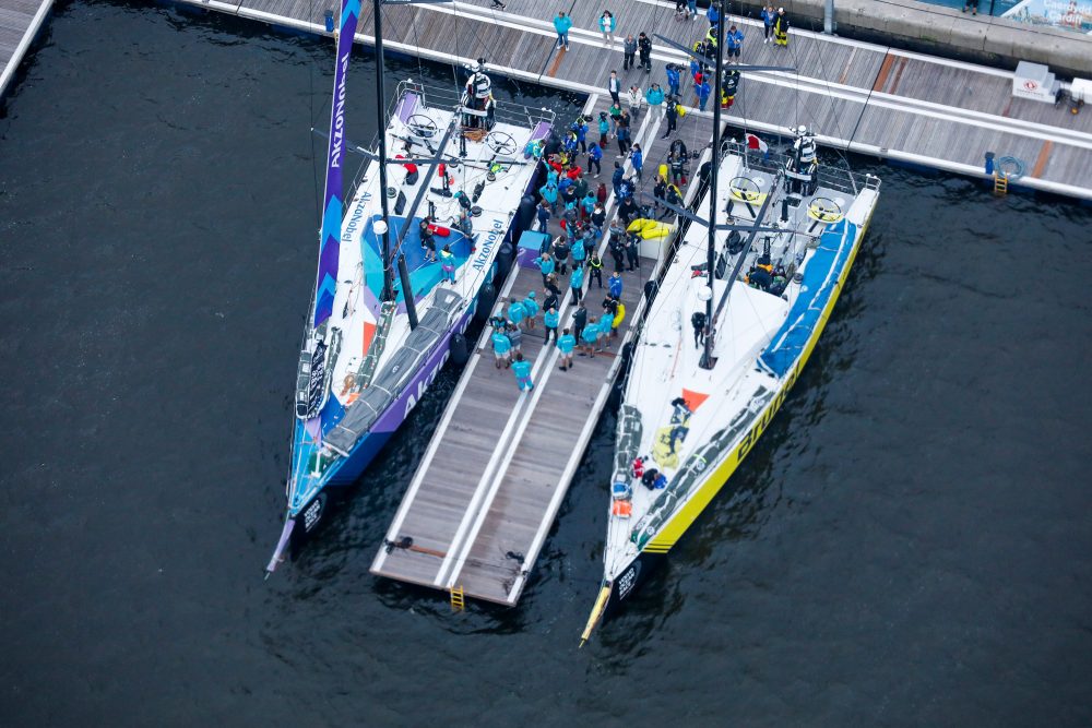 Durante a disputa da nona etapa da Volvo Ocean Race, o team AkzoNobel conseguiu percorrer 601,63 milhas náuticas em um dia no Atlântico Foto: Divulgação