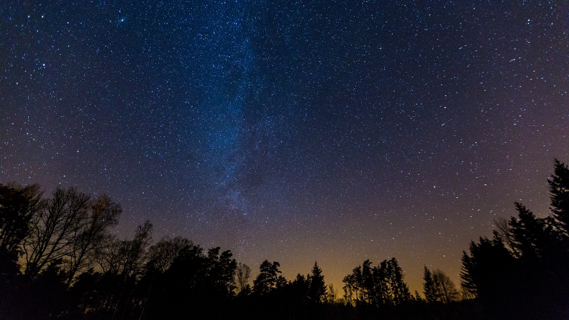 É cada vez mais difícil ver as estrelas com as luzes da cidade grande. Conheça alguns desses refúgios! Foto: Milosz/Fotolia 