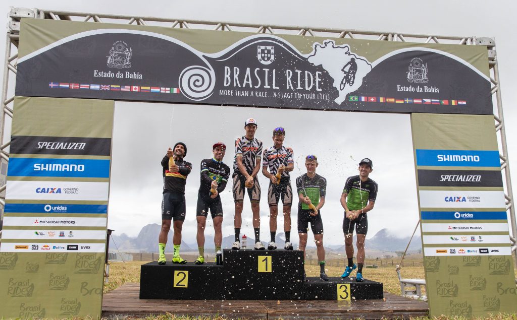 Pódio da elite masculina da segunda etapa. | Foto: Marcelo Rypl / Brasil Ride