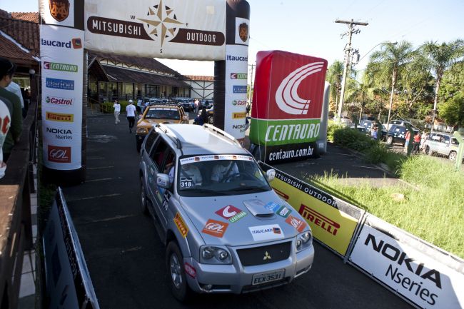 Mitsubishi Outdoor une competição de rali com atividades físicas (foto: Divulgação/ Nelson Campos)