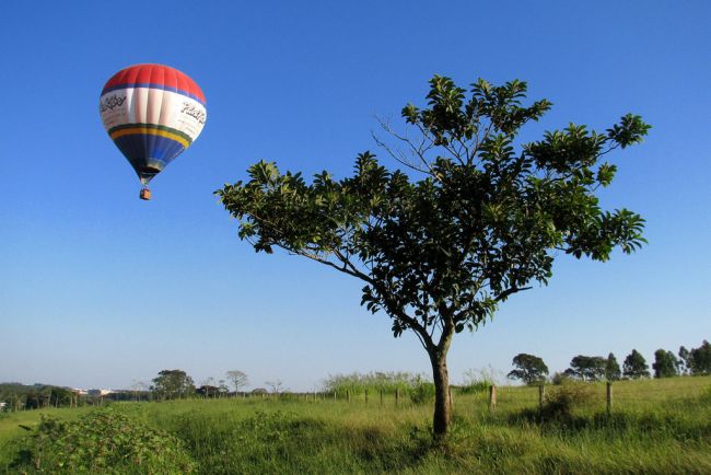 Voo de balão é um dos mais vendidos (foto: Divulgação/ Guto Morbiolo)