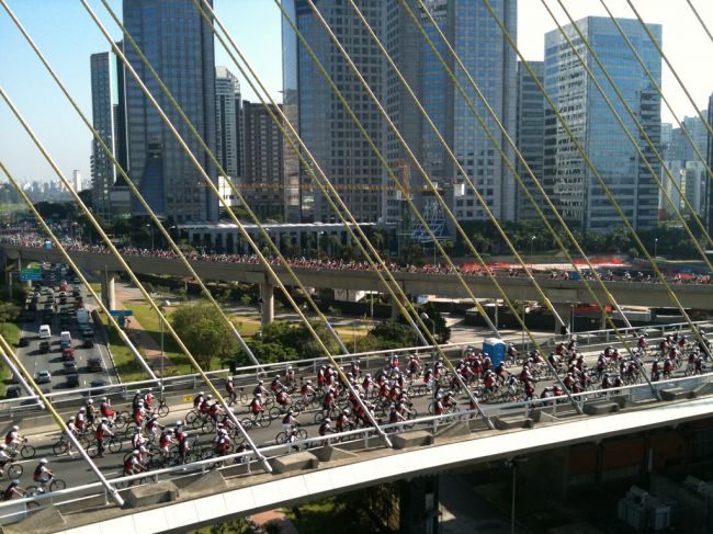 Ciclistas invadem São Paulo... mas  só em dia de evento (foto: Rafa Alves / Flicker (CC))