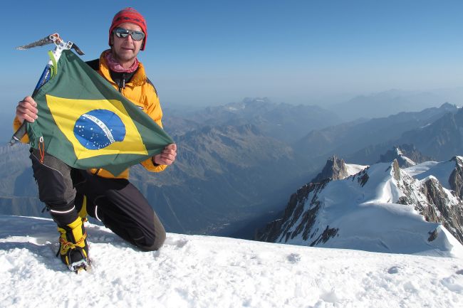 Waldemar no Mont Blanc  na Europa  em 2011 (foto: Divulgação)