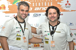 Bruno Sperancini and Thiago Vargas also had problems in releasing the vehicle at customs. (foto: David Santos Jr / Webventure.com.br)