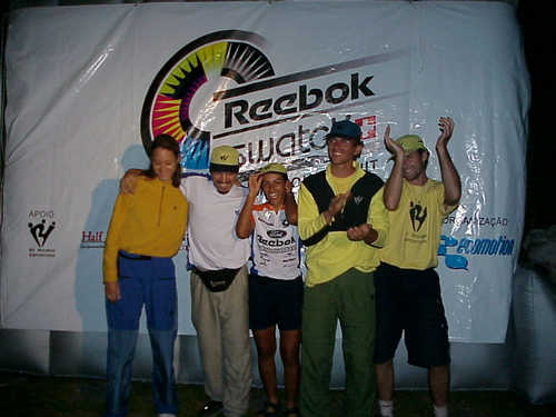 30/04 - By Supplex  anunciada como vencedora da etapa  depois do cancelamento do rapel. (foto: Roger Grinblat)