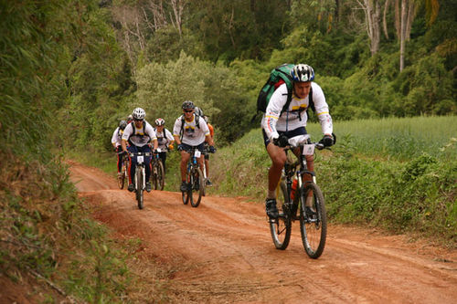 Prova começou na bike (foto: Divulgação)