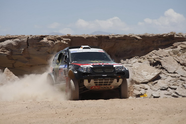 Peterhansel conquistou sua primeira vitória no Dakar 2011 (foto: Divulgação/ X-Raid)